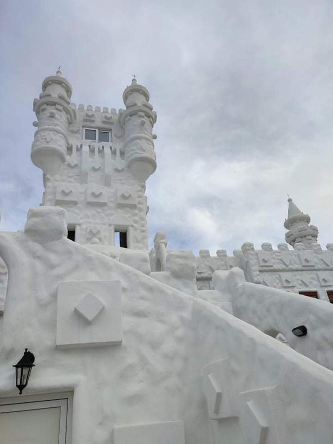 Snow White Castle Apartment Кіотарі Екстер'єр фото